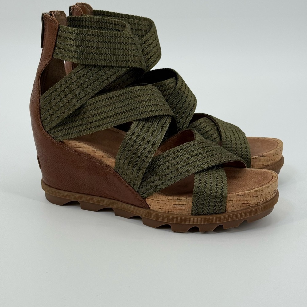 SOREL Joanie II Leather Modern Olive Green Wedge Heeled Sandal Stretch Straps - Picture 12 of 17